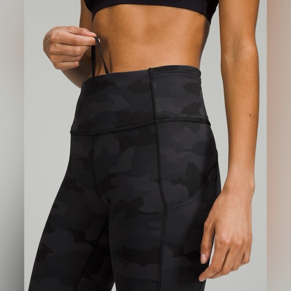 NWOT Lululemon High-Waisted Women’s Leggings - Picture 3 of 6